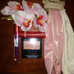 Brand new hair and make up.